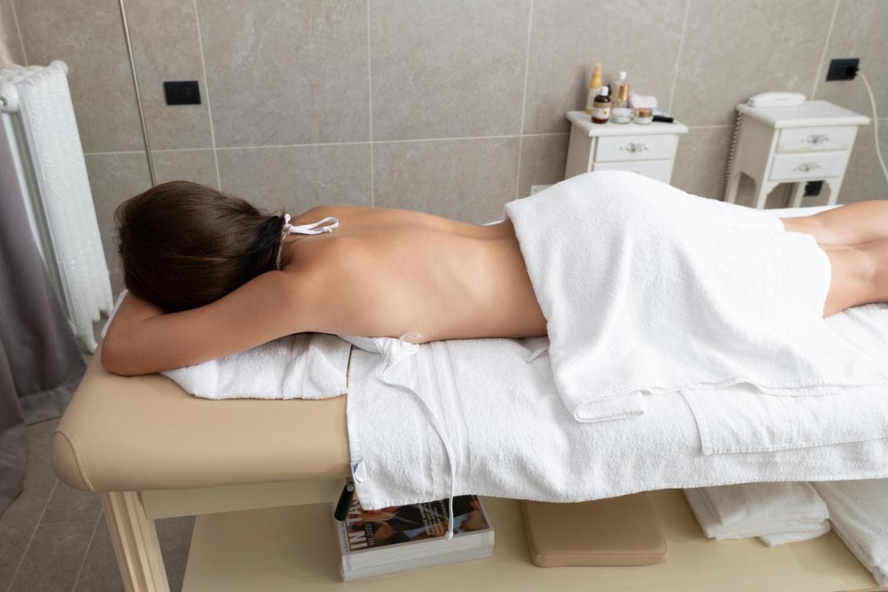 Spa & Wellness By Des Anglais " Accesso Spa Compreso" Санремо Экстерьер фото